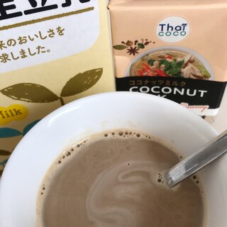 ココナッツミルク入りチョココーヒー